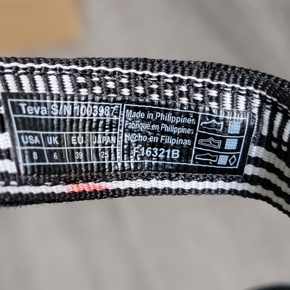 Teva Original Universal Sandal - Picture 5 of 8